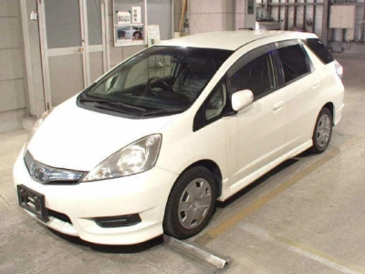 HONDA FIT SHUTTLE