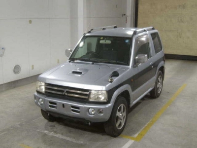 MITSUBISHI PAJERO MINI
