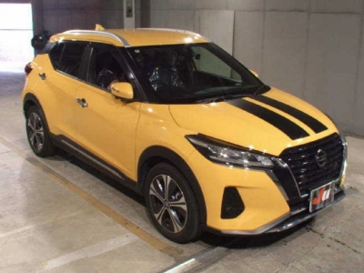 NISSAN KICKS