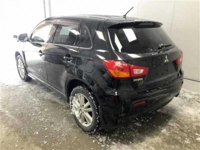 MITSUBISHI RVR