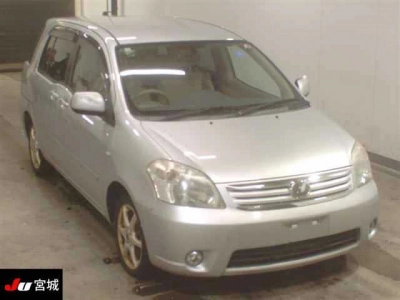 TOYOTA RAUM