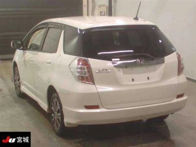 HONDA FIT SHUTTLE