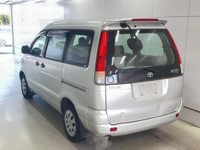 TOYOTA TOWN ACE NOAH