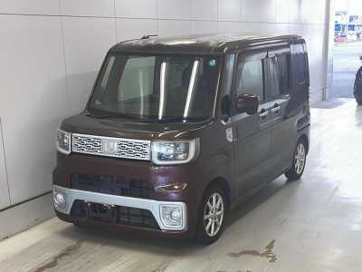 DAIHATSU WAKE