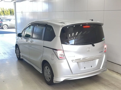 HONDA FREED HYBRID