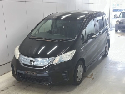 HONDA FREED HYBRID