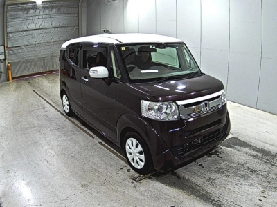 HONDA N-BOX SLASH