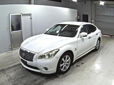 NISSAN FUGA HYBRID