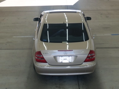 MERCEDES BENZ E CLASS