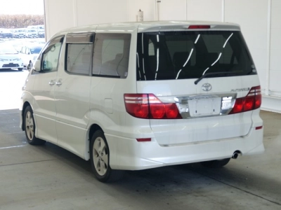 TOYOTA ALPHARD V