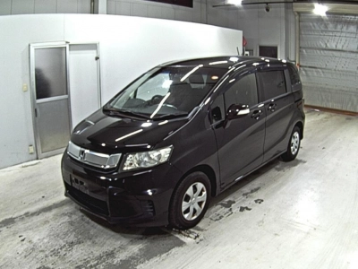 HONDA FREED SPIKE