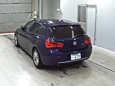 BMW 1 SERIES
