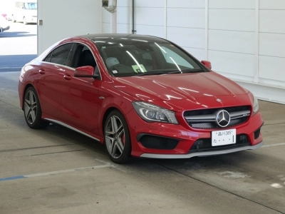 MERCEDES BENZ AMG CLA