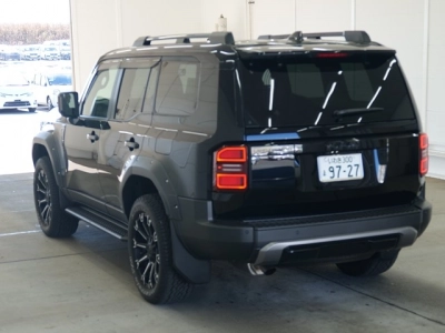 TOYOTA LAND CRUISER 250