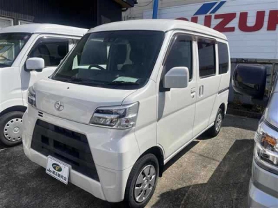 TOYOTA PIXIS VAN