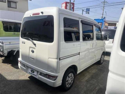 TOYOTA PIXIS VAN