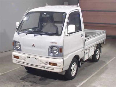 MITSUBISHI MINICAB