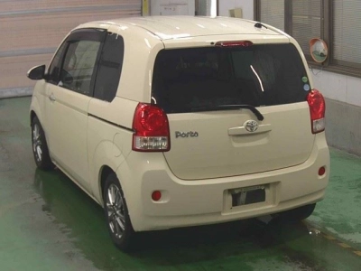 TOYOTA PORTE