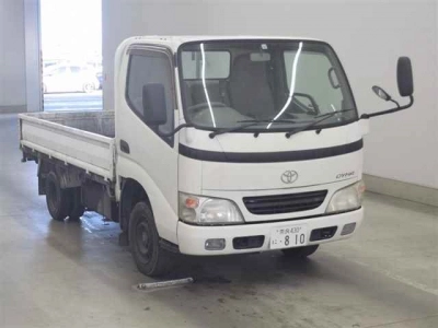 TOYOTA DYNA