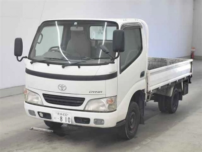 TOYOTA DYNA