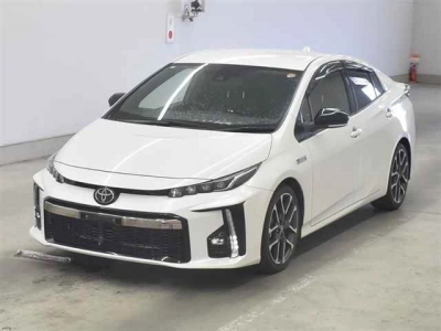 TOYOTA PRIUS PHV