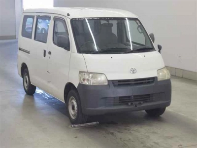 TOYOTA TOWN ACE VAN
