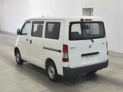TOYOTA TOWN ACE VAN