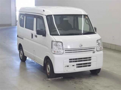 NISSAN NV100 CLIPPER