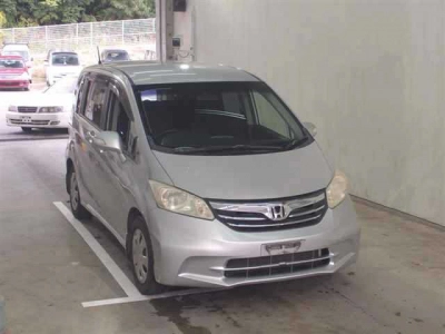 HONDA FREED