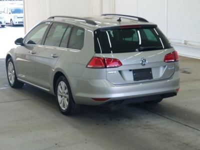 VOLKSWAGEN GOLF VARIANT
