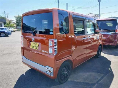DAIHATSU WAKE