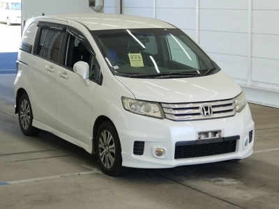 HONDA FREED SPIKE