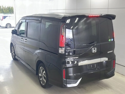 HONDA STEPWGN SPADA