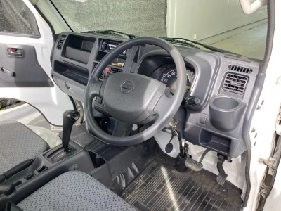 NISSAN NT100 CLIPPER