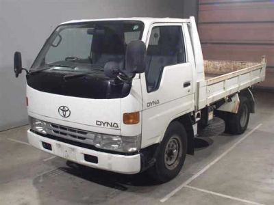 TOYOTA DYNA