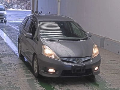 HONDA FIT SHUTTLE HYBRID