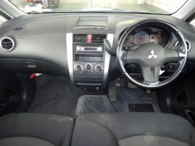MITSUBISHI COLT PLUS