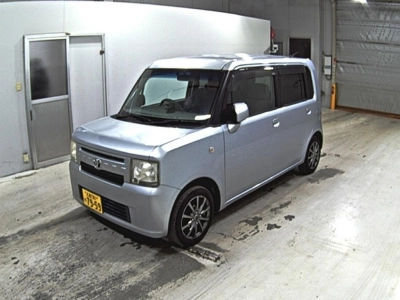 TOYOTA PIXIS SPACE
