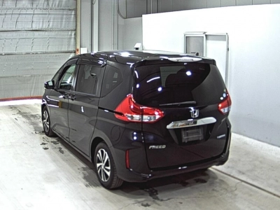 HONDA FREED HYBRID