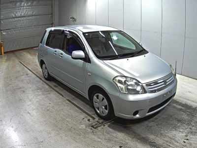 TOYOTA RAUM