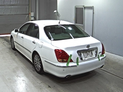 TOYOTA CROWN MAJESTA