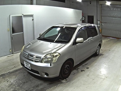 TOYOTA RAUM