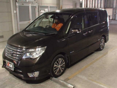 NISSAN SERENA