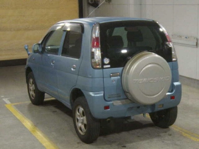 DAIHATSU TERIOS KID