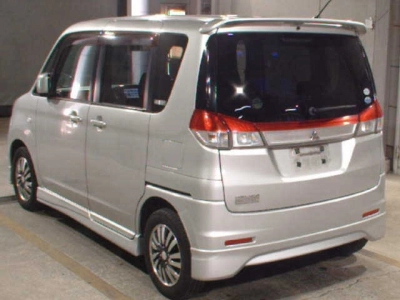MITSUBISHI DELICA D:2