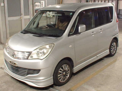 MITSUBISHI DELICA D:2