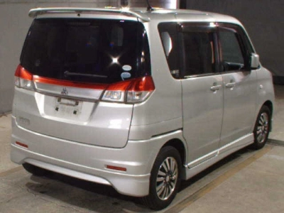 MITSUBISHI DELICA D:2