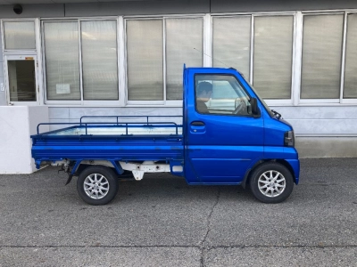 NISSAN CLIPPER TRUCK