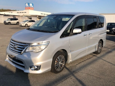 NISSAN SERENA