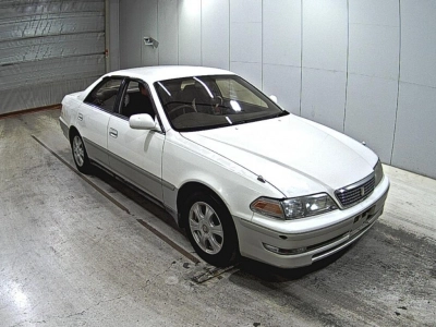 TOYOTA MARK II